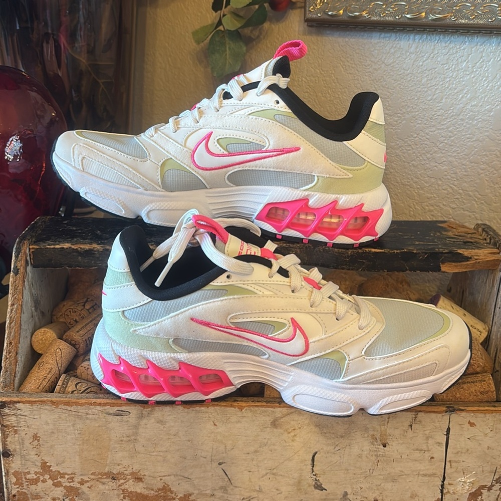 Nike Zoom Air Fire - Picture 2 of 7
